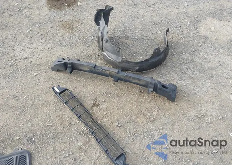 2013 Toyota Rav4 Xle z USA, uszkodzony, nr VIN 2T3RFREV5DW012354